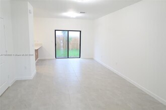 12946 SW 231st St in Goulds, FL - Building Photo - Building Photo