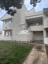970 N Sloan Ln in Las Vegas, NV - Building Photo - Building Photo