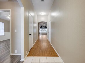 734 Winding Oak Bend in Lake Dallas, TX - Building Photo - Building Photo