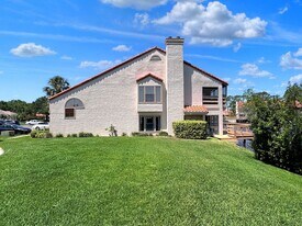 2006 Garden Lake Dr in Winter Haven, FL - Building Photo