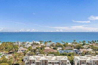 3031 N Ocean Blvd in Fort Lauderdale, FL - Building Photo - Building Photo