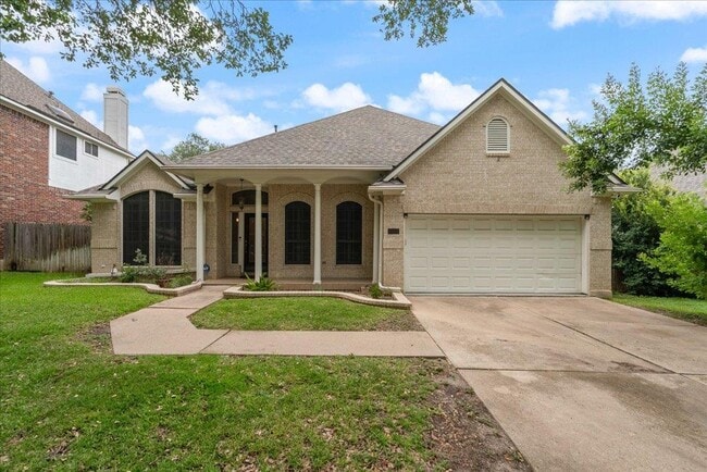 1414 Dapplegrey Ln in Austin, TX - Foto de edificio - Building Photo