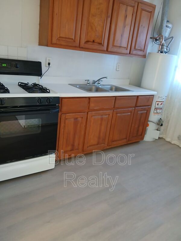 1218 Vito Romero Rd SW in Albuquerque, NM - Building Photo - Building Photo