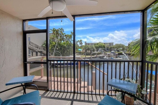 3 Royal Palm Way in Boca Raton, FL - Building Photo - Building Photo