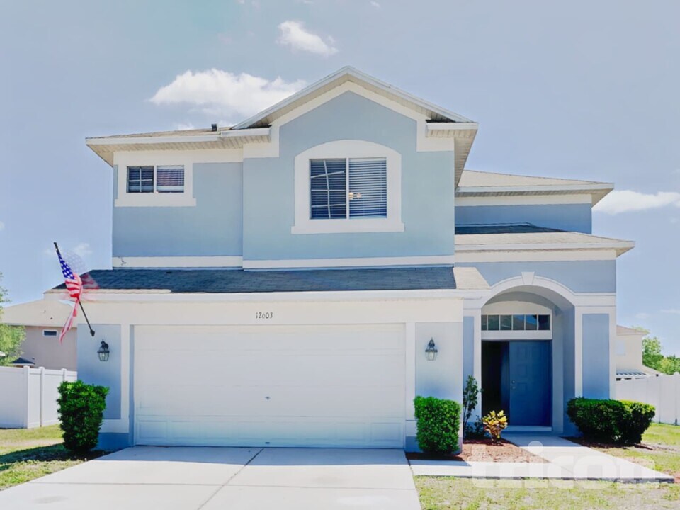 12603 Longcrest Dr in Riverview, FL - Building Photo