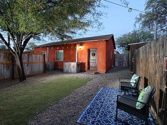 1615 N Santa Rita Ave in Tucson, AZ - Building Photo - Building Photo