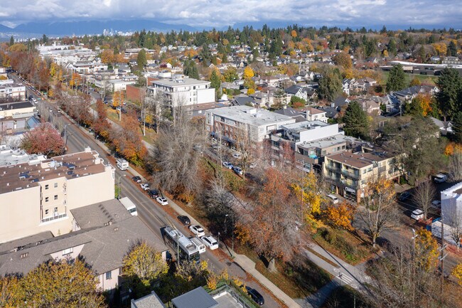 6218-6238 East Blvd in Vancouver, BC - Building Photo - Building Photo