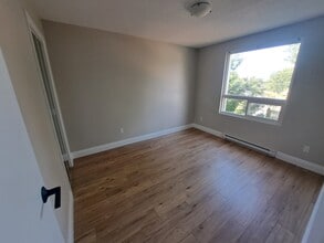 Fox Court Apartments in Sault Ste Marie, ON - Foto de edificio - Building Photo