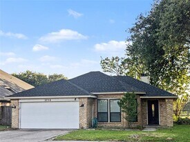 2730 Big Oaks Dr in Garland, TX - Building Photo