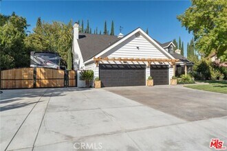 2729 Parton Cir in Lancaster, CA - Building Photo - Building Photo