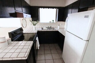 409 E Fairfield St in Mesa, AZ - Foto de edificio - Building Photo