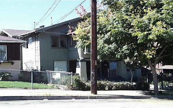 927-929 W Kensington Rd in Los Angeles, CA - Foto de edificio - Building Photo