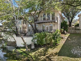 345 The Hills Dr in The Hills, TX - Building Photo