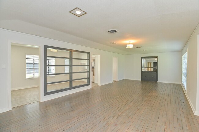 3742 Charleston St in Houston, TX - Building Photo - Building Photo