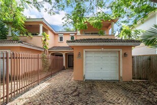 3060 Matilda St in Miami, FL - Building Photo