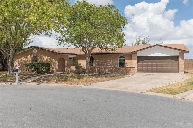 1718 Tulip Ave in McAllen, TX - Building Photo - Building Photo