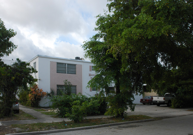 Madison Terrace in Hollywood, FL - Building Photo - Building Photo