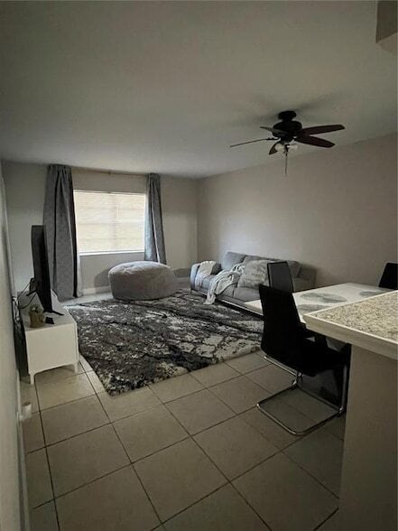 4334 NW 9th Ave, Unit 81D in Pompano Beach, FL - Building Photo - Building Photo