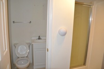 100 Fox Grove Cir in Columbia, SC - Foto de edificio - Building Photo