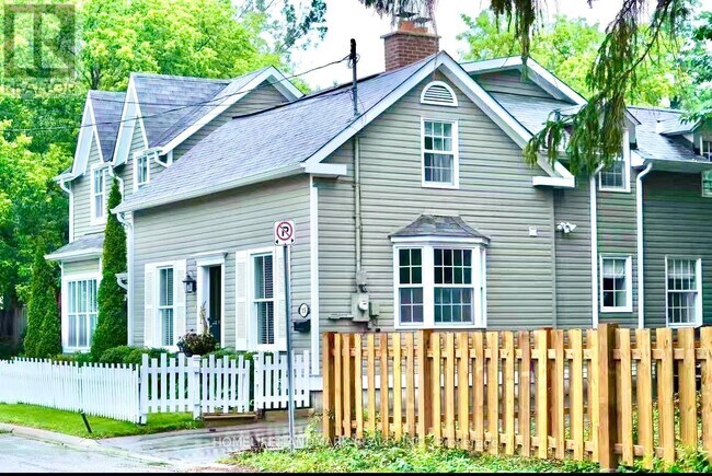 15 Station Ln in Markham, ON - Building Photo - Building Photo