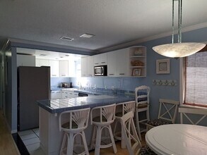 6912 Beach Dr in Panama City Beach, FL - Building Photo - Building Photo