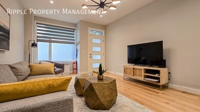 408-427 Ave NE in Calgary, AB - Building Photo - Building Photo
