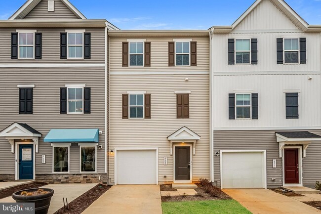 property at 2609 Grey Wolf Ln