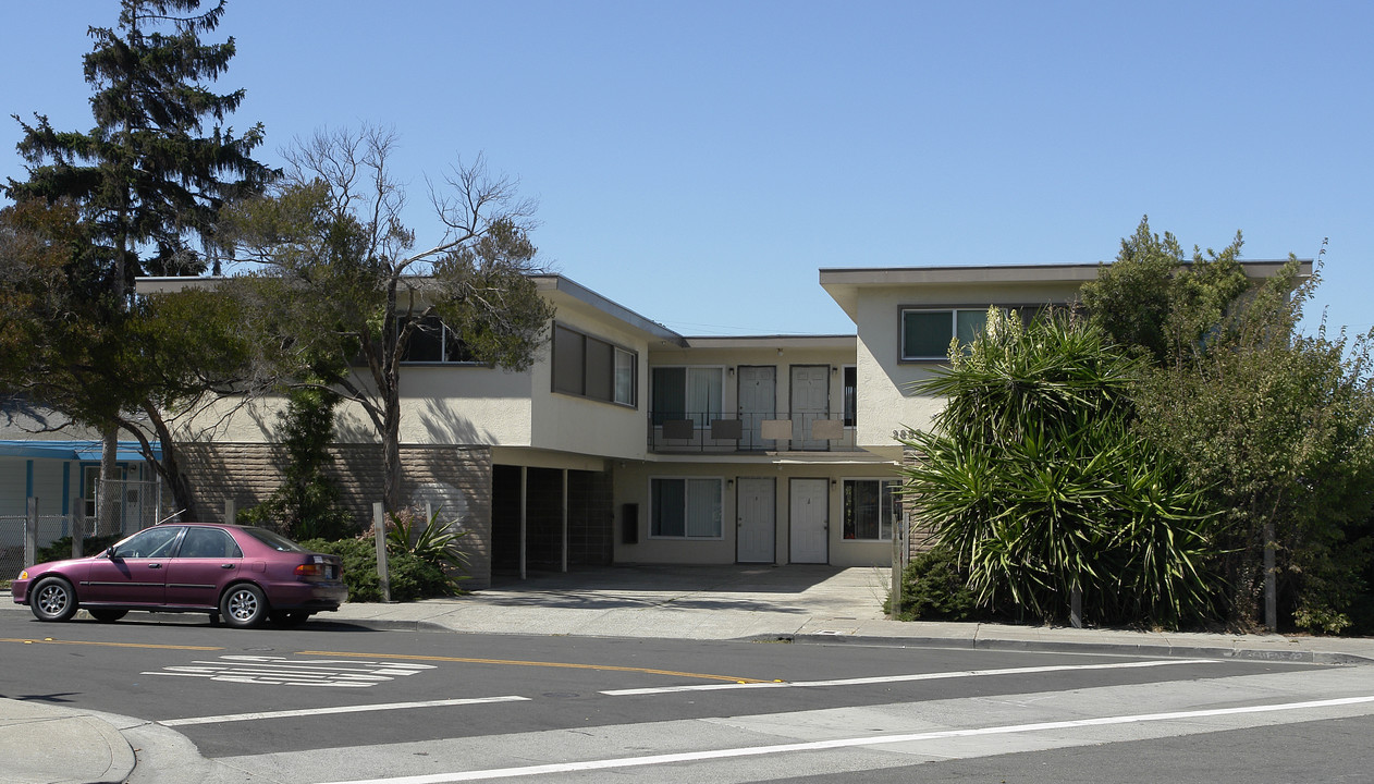 2855 14th St in San Pablo, CA - Building Photo