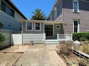 190 W K St in Benicia, CA - Building Photo - Building Photo