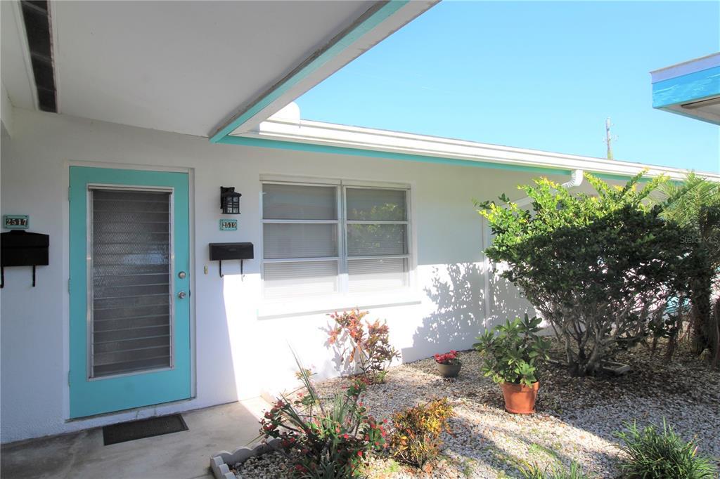 2519 Terry Ln in Sarasota, FL - Building Photo