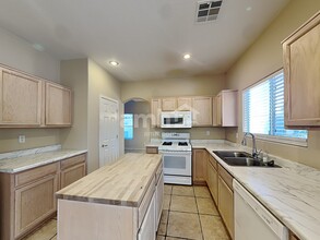 1578 Autumn Hill St in Henderson, NV - Building Photo - Building Photo