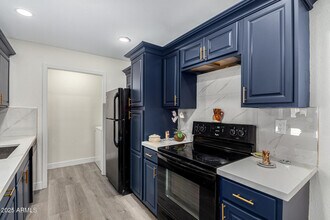 623 W Guadalupe Rd in Mesa, AZ - Building Photo - Building Photo