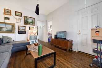 3521 W Cortland St in Chicago, IL - Building Photo - Building Photo