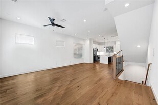 4516 Curtin Park Ct in Houston, TX - Building Photo