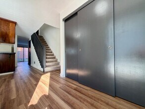 4463-4463 SW Garden Home Rd in Portland, OR - Foto de edificio - Building Photo