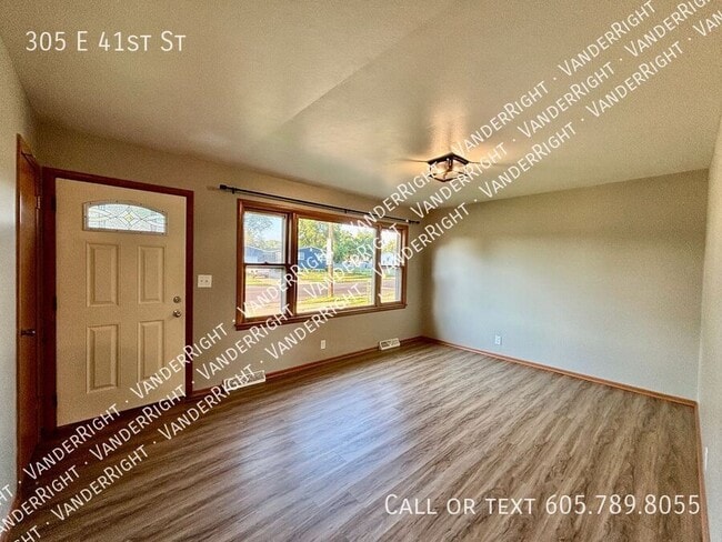 property at 305 E 41st St