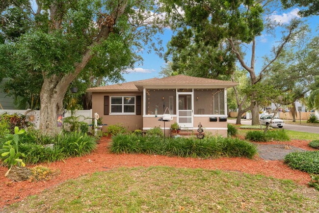 486 27th Ave N in St. Petersburg, FL - Building Photo - Building Photo