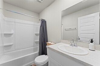 2034 Brixham Bluff Ln in Spring, TX - Building Photo - Building Photo