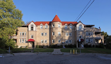 Debbe Lane Apartments in Cincinnati, OH - Building Photo - Building Photo