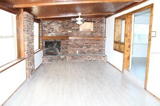 10704 50th Ave N in St. Petersburg, FL - Building Photo - Building Photo