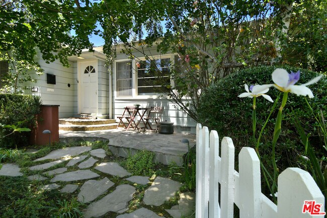 property at 2415 Washington Ave