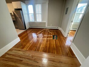 7 Greenville St, Unit 3 in Boston, MA - Building Photo - Building Photo