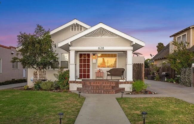 628-630 Mira Mar Ave