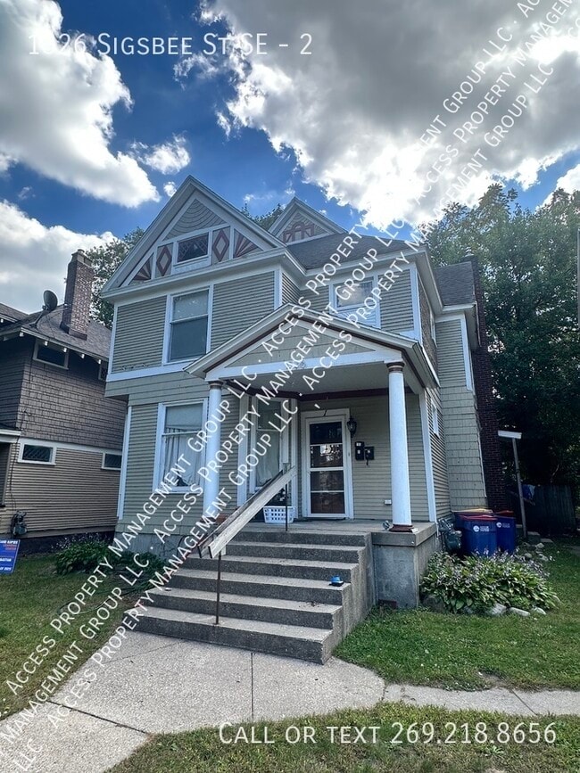 property at 1326 Sigsbee St SE