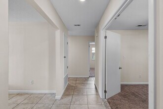 137 Deville Dr in Mary Esther, FL - Building Photo - Building Photo