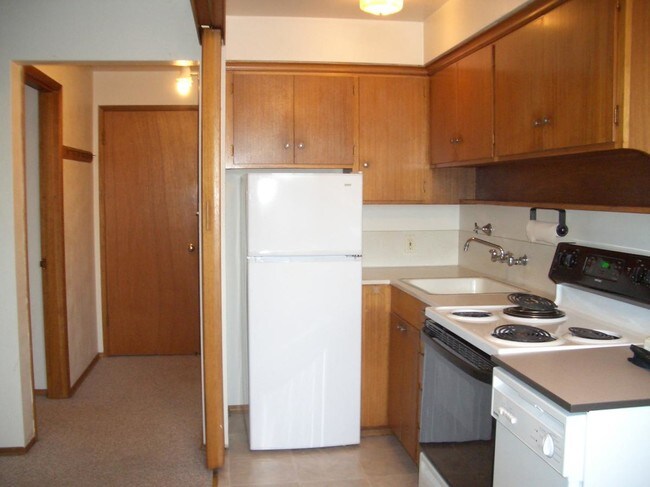 633 W Nickerson St-Unit -4 in Seattle, WA - Building Photo - Building Photo