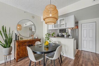 275 NE 18th St, Unit 703 in Miami, FL - Building Photo - Building Photo