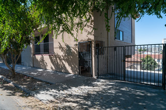 1140 Echo Park Ave in Los Angeles, CA - Building Photo - Building Photo