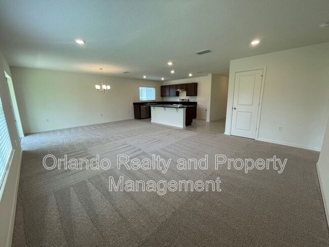 1529 Venice Ln in Davenport, FL - Foto de edificio - Building Photo