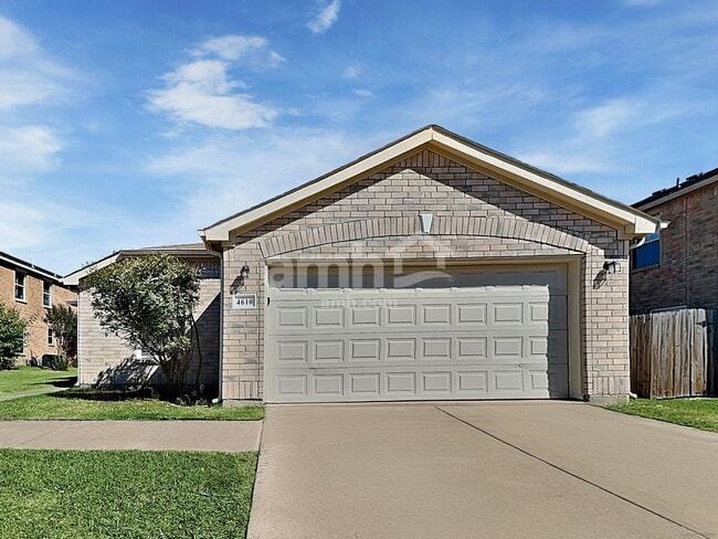 property at 4610 Elm Point Dr